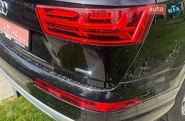 Внедорожник / Кроссовер Audi Q7 2018 в Киеве