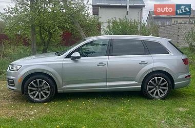 Внедорожник / Кроссовер Audi Q7 2017 в Городке