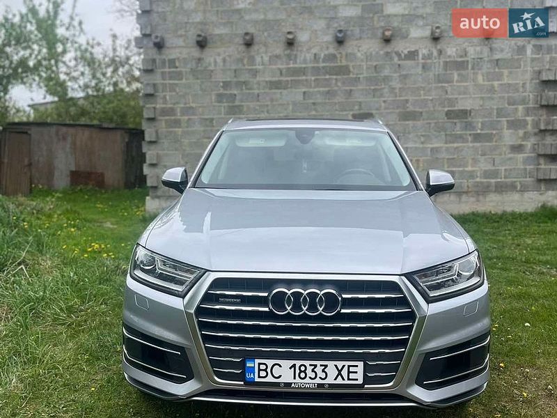 Внедорожник / Кроссовер Audi Q7 2017 в Городке