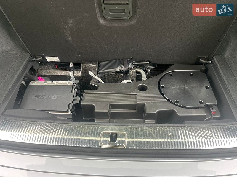 Позашляховик / Кросовер Audi Q7 2017 в Городку