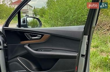 Внедорожник / Кроссовер Audi Q7 2017 в Городке