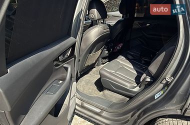 Внедорожник / Кроссовер Audi Q7 2016 в Львове