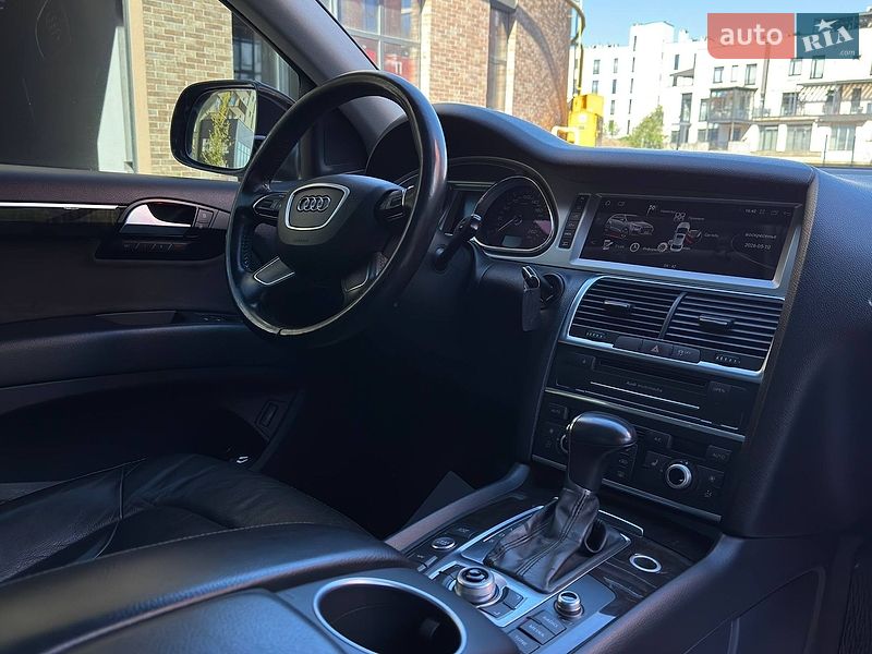 Позашляховик / Кросовер Audi Q7 2015 в Львові