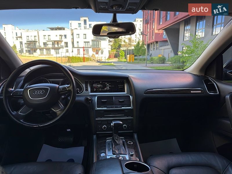 Позашляховик / Кросовер Audi Q7 2015 в Львові