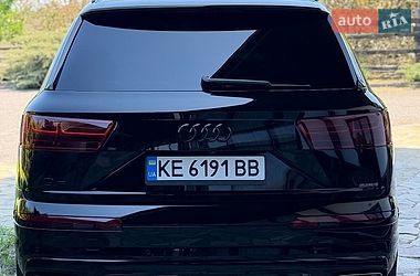 Позашляховик / Кросовер Audi Q7 2019 в Дніпрі