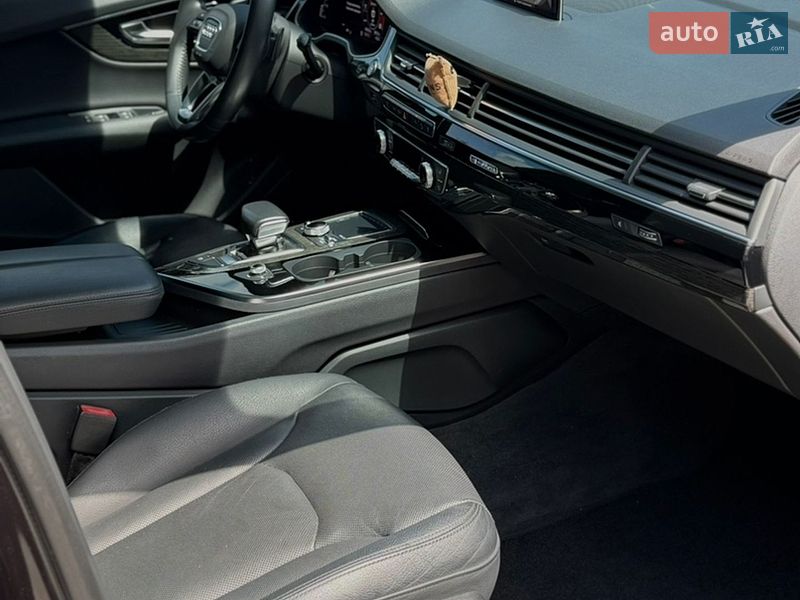 Внедорожник / Кроссовер Audi Q7 2018 в Николаеве