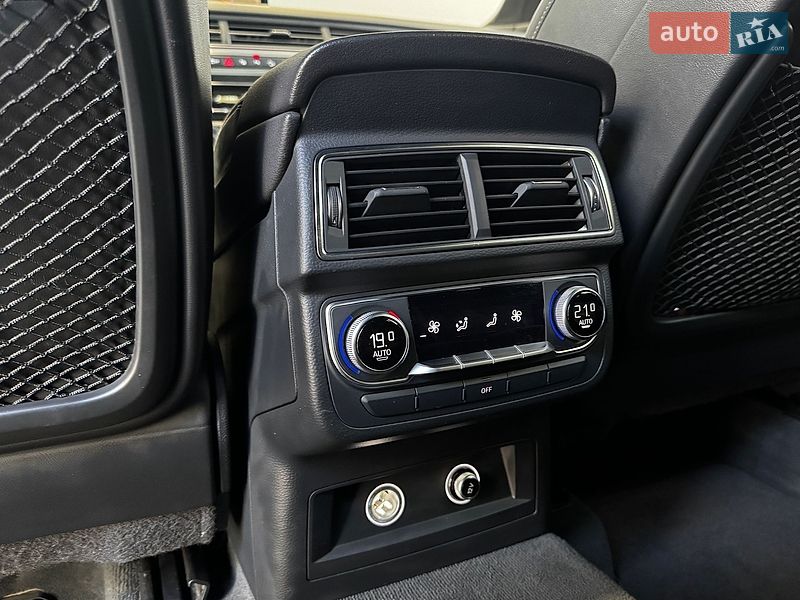Внедорожник / Кроссовер Audi Q7 2017 в Киеве