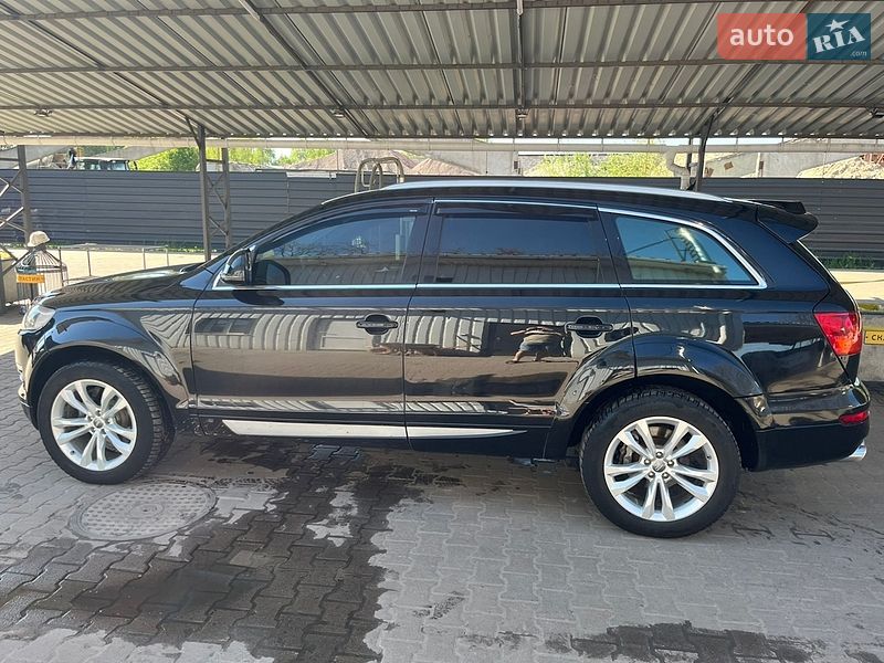 Внедорожник / Кроссовер Audi Q7 2006 в Сумах