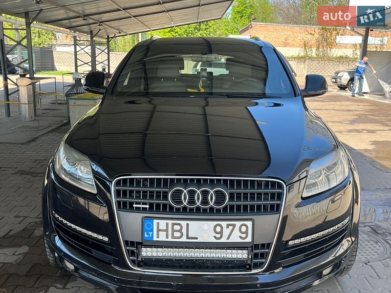 Внедорожник / Кроссовер Audi Q7 2006 в Сумах
