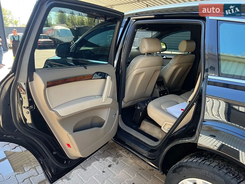 Внедорожник / Кроссовер Audi Q7 2006 в Сумах