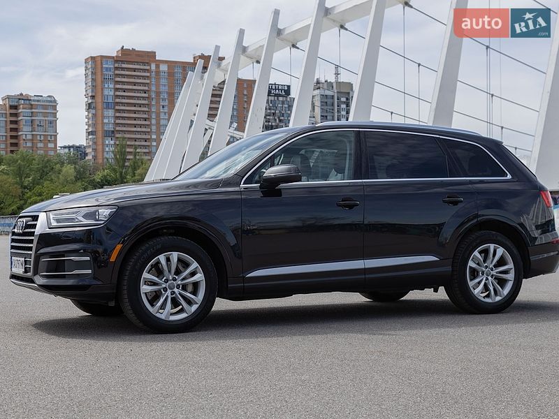 Внедорожник / Кроссовер Audi Q7 2016 в Киеве