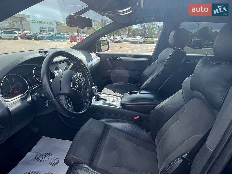 Позашляховик / Кросовер Audi Q7 2011 в Житомирі