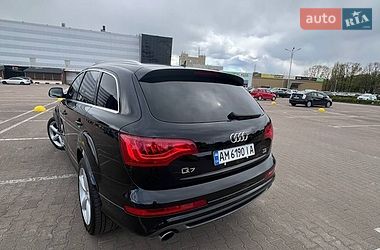 Позашляховик / Кросовер Audi Q7 2011 в Житомирі