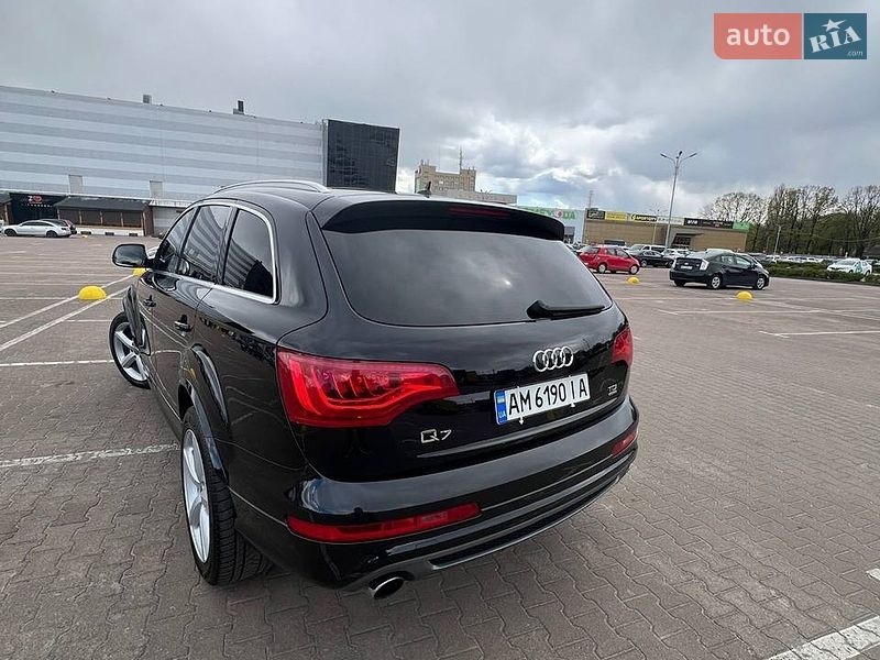 Позашляховик / Кросовер Audi Q7 2011 в Житомирі