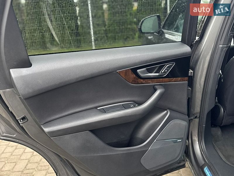 Внедорожник / Кроссовер Audi Q7 2018 в Львове