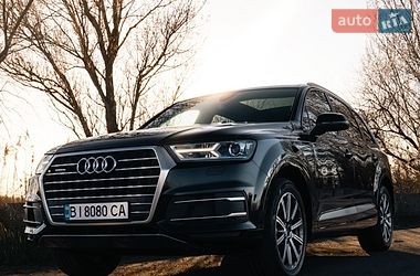 Внедорожник / Кроссовер Audi Q7 2017 в Кременчуге