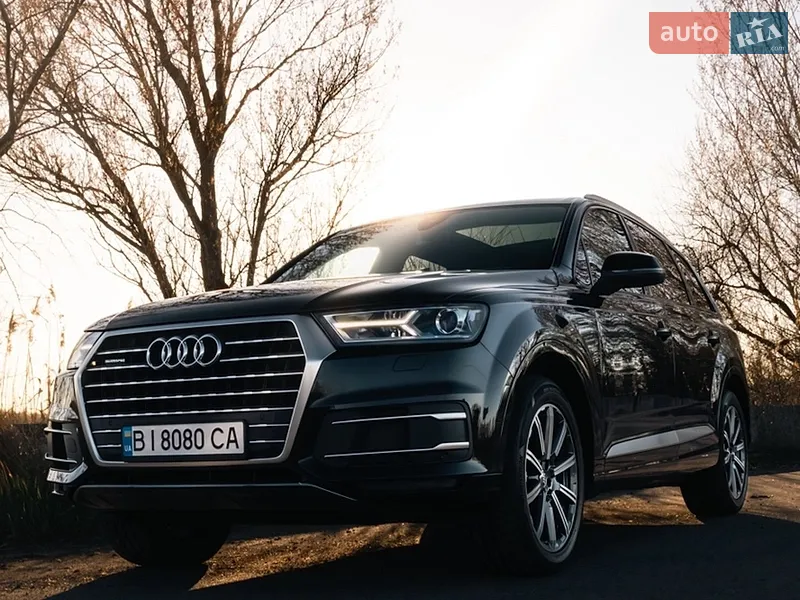 Audi Q7 2018 VIN WA1LHAF77JD030276 фото оголошення 37 з 78