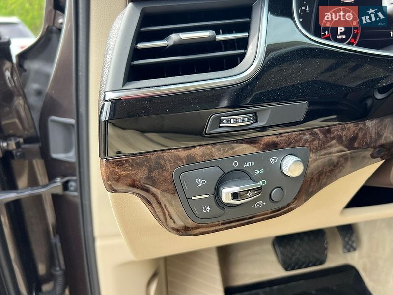 Позашляховик / Кросовер Audi Q7 2017 в Коломиї