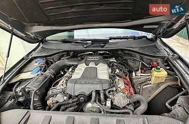 Внедорожник / Кроссовер Audi Q7 2012 в Киеве