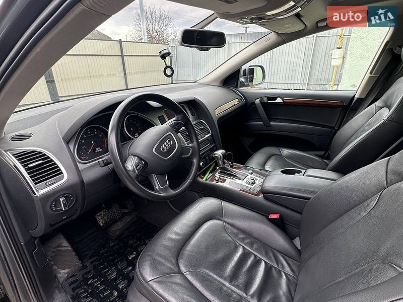 Внедорожник / Кроссовер Audi Q7 2012 в Киеве
