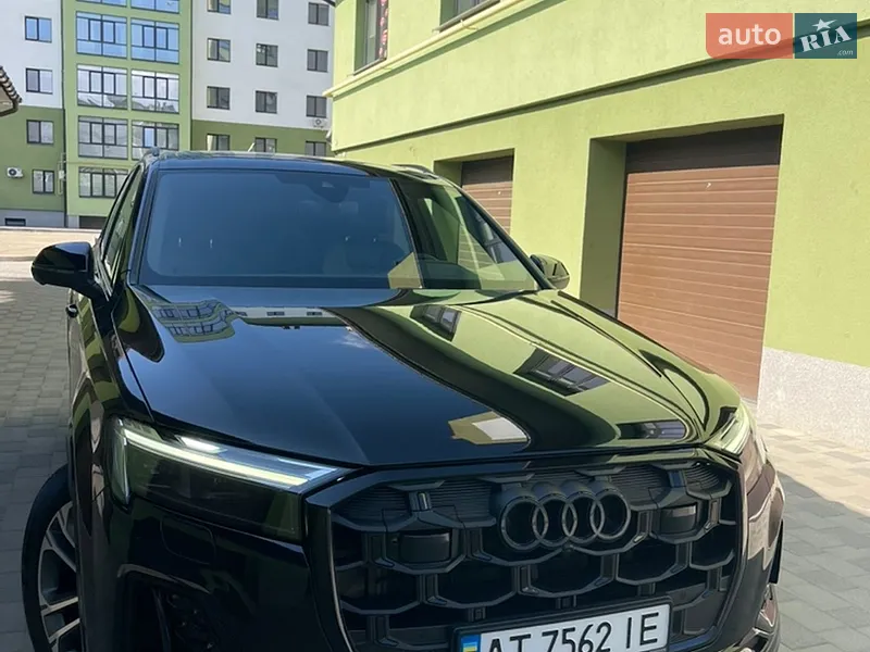 Audi Q7 2024