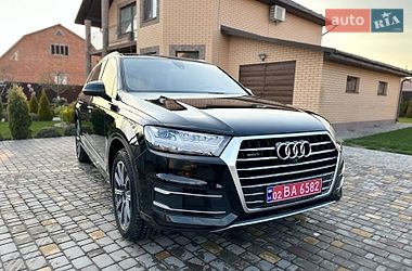 Позашляховик / Кросовер Audi Q7 2017 в Вінниці