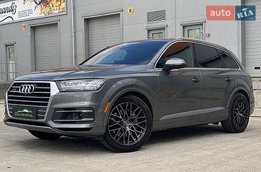 Позашляховик / Кросовер Audi Q7 2017 в Києві
