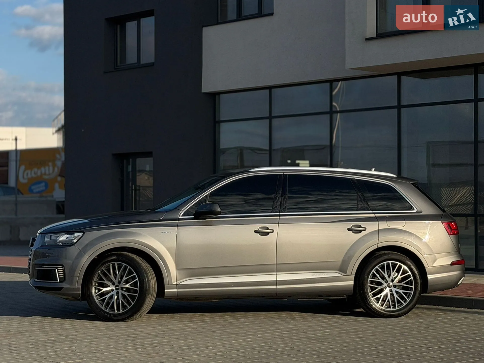 2016 Audi Q7 - мініатюра 10