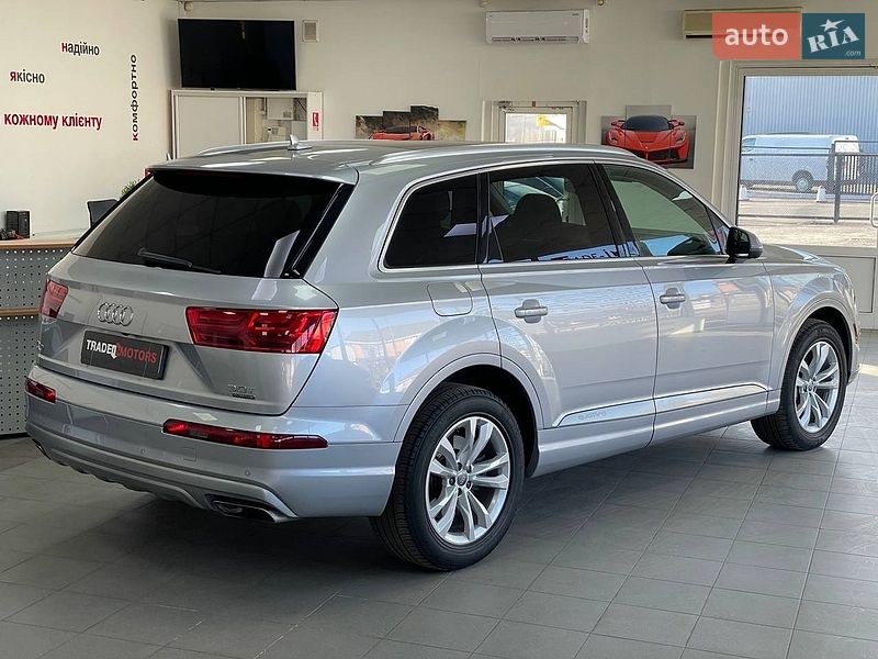 Внедорожник / Кроссовер Audi Q7 2017 в Киеве