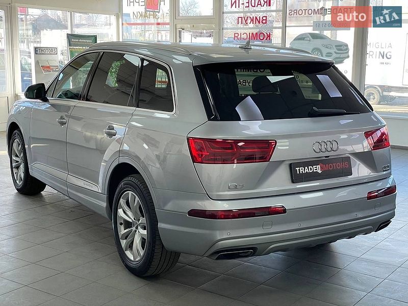 Внедорожник / Кроссовер Audi Q7 2017 в Киеве