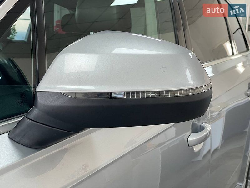 Внедорожник / Кроссовер Audi Q7 2017 в Киеве