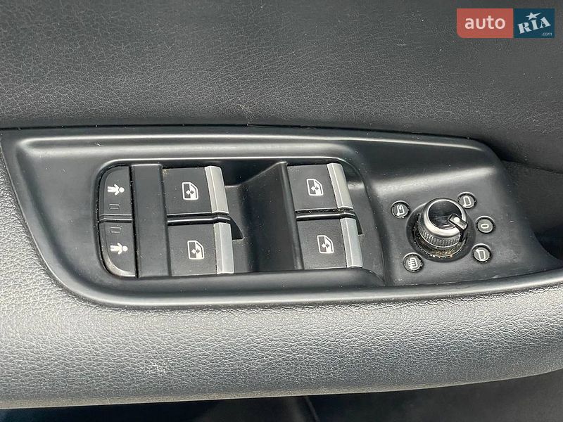 Внедорожник / Кроссовер Audi Q7 2017 в Киеве