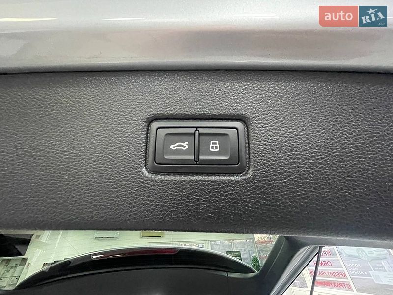 Внедорожник / Кроссовер Audi Q7 2017 в Киеве