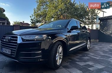 Внедорожник / Кроссовер Audi Q7 2017 в Киеве
