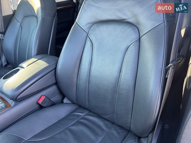 Позашляховик / Кросовер Audi Q7 2013 в Тернополі