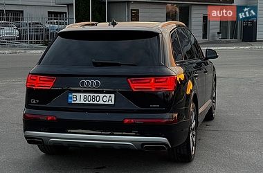 Внедорожник / Кроссовер Audi Q7 2017 в Кременчуге