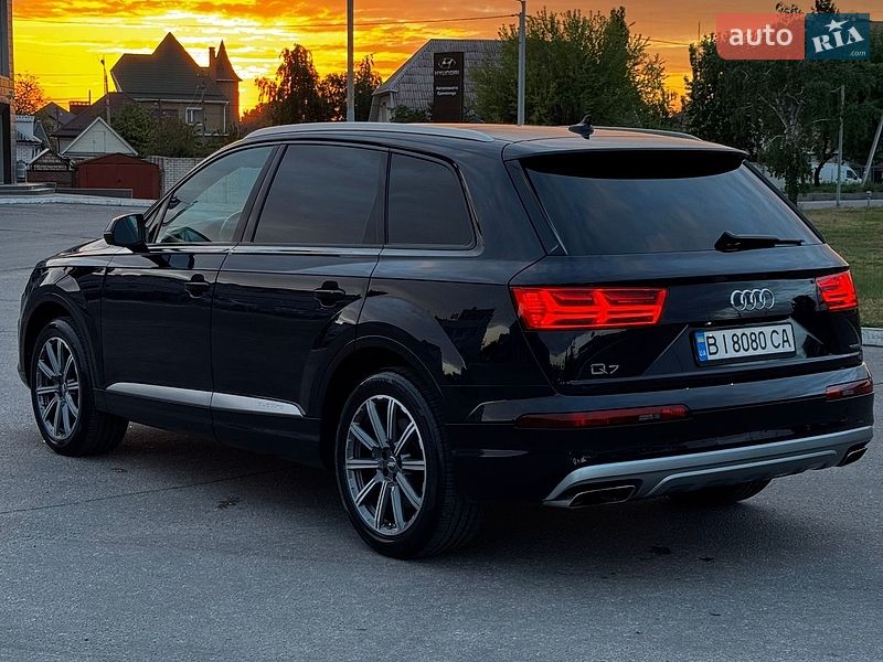 Внедорожник / Кроссовер Audi Q7 2017 в Кременчуге