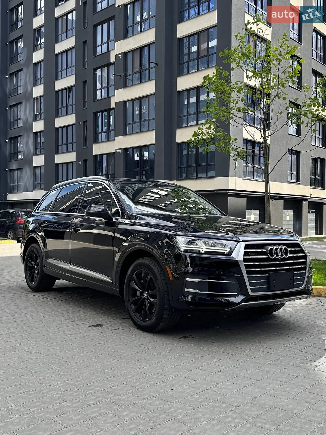 2018 Audi Q7 - фото 1