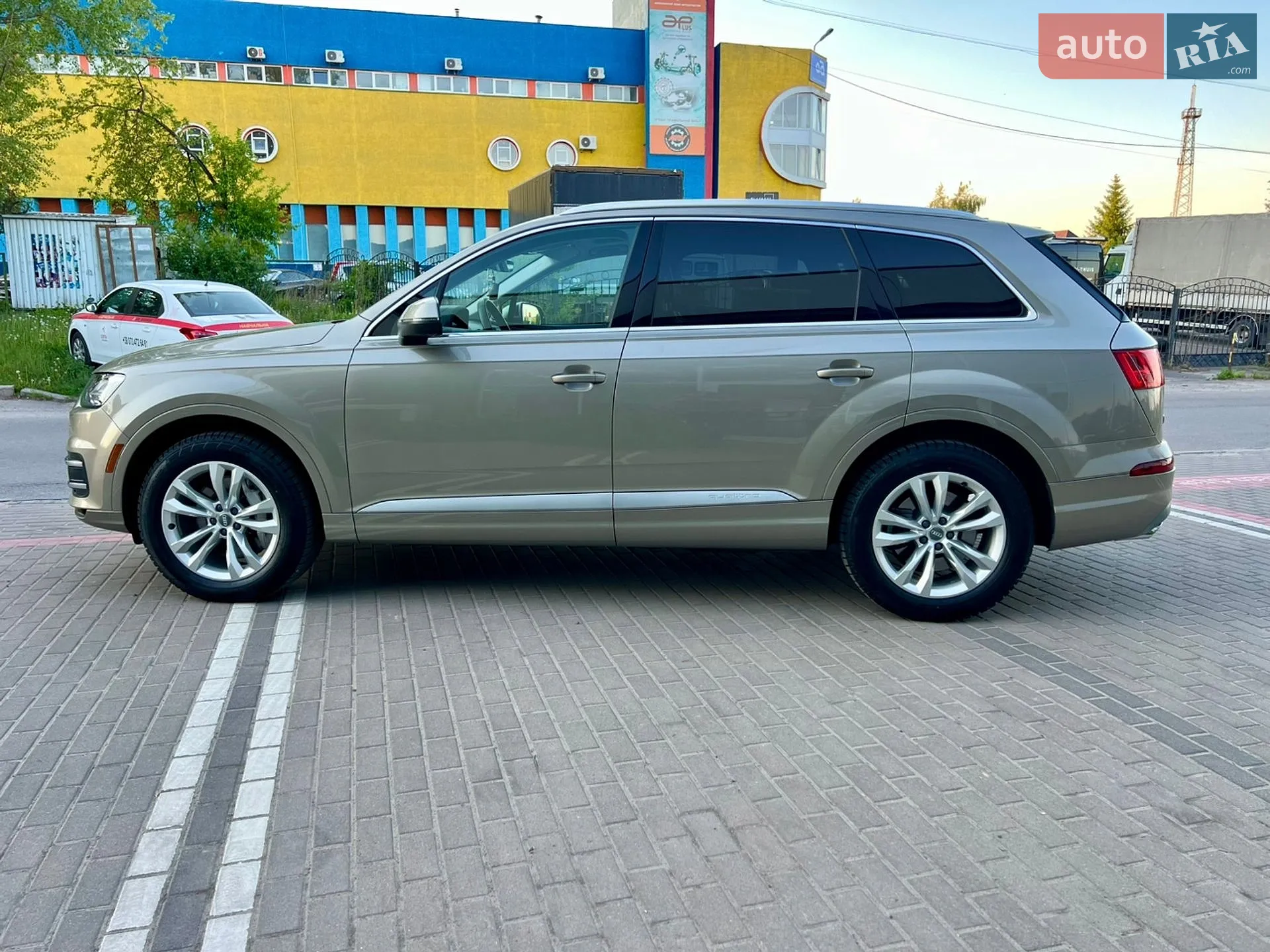 2016 Audi Q7 - мініатюра 15