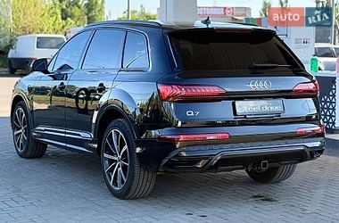 Позашляховик / Кросовер Audi Q7 2022 в Миколаєві