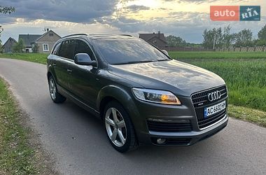 Внедорожник / Кроссовер Audi Q7 2007 в Луцке