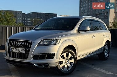 Позашляховик / Кросовер Audi Q7 2010 в Києві
