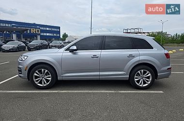 Позашляховик / Кросовер Audi Q7 2017 в Києві