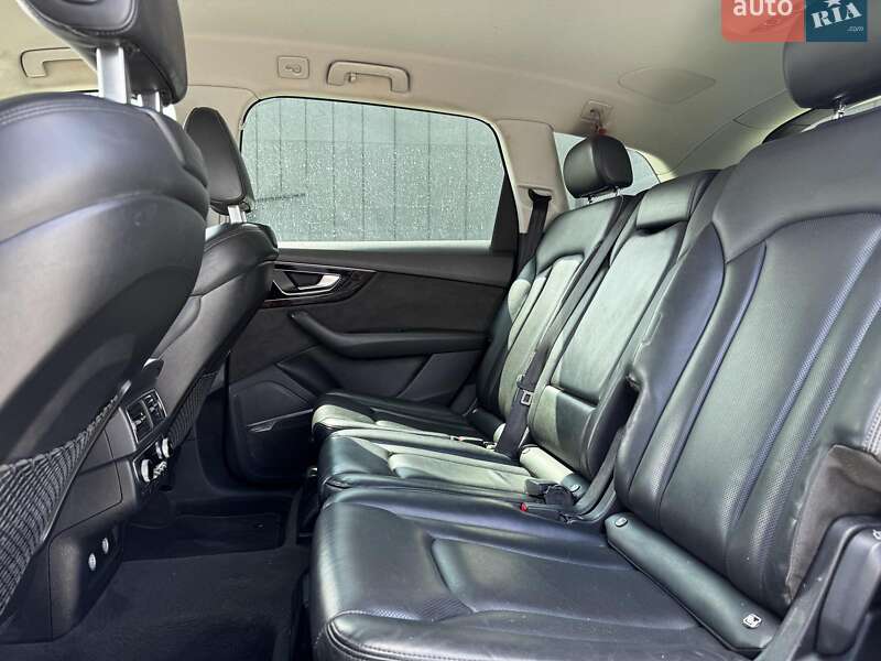 Позашляховик / Кросовер Audi Q7 2018 в Львові