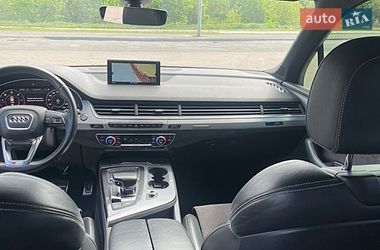 Внедорожник / Кроссовер Audi Q7 2017 в Киеве