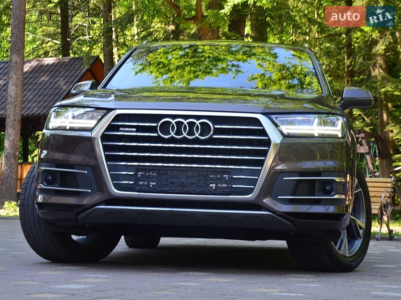 Позашляховик / Кросовер Audi Q7 2015 в Трускавці