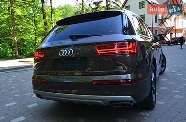 Позашляховик / Кросовер Audi Q7 2015 в Трускавці