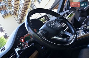 Позашляховик / Кросовер Audi Q7 2015 в Трускавці