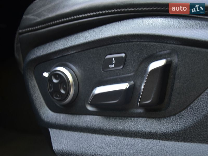 Позашляховик / Кросовер Audi Q7 2015 в Трускавці