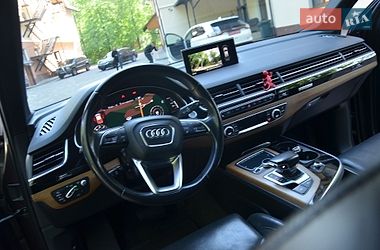 Позашляховик / Кросовер Audi Q7 2015 в Трускавці